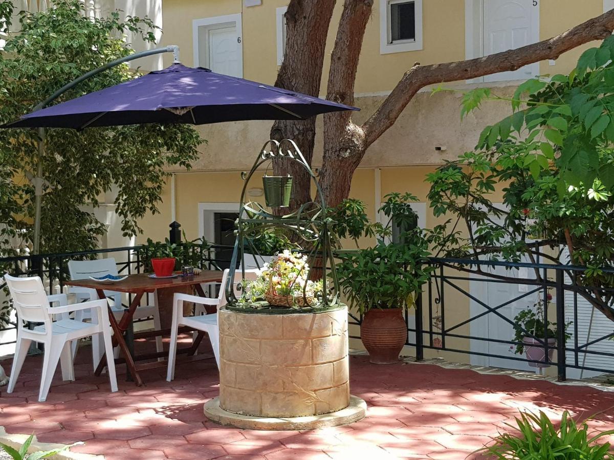 Kuris Studios & Apartments Vasilikí 外观 照片
